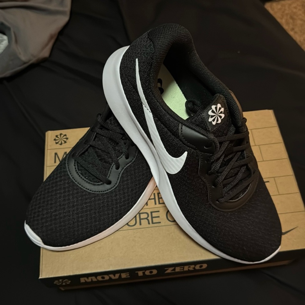 Nike Shoes size 9